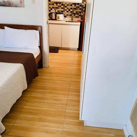 Azure C2 Balcony Wifi Near Mall Airport Multiple Units Paranaque City 외부 사진