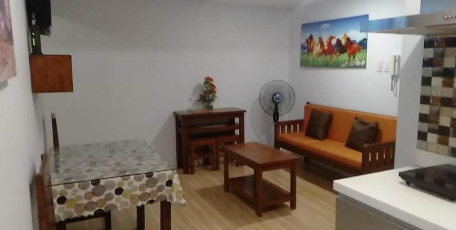 Azure C2 Balcony Wifi Near Mall Airport Multiple Units Paranaque City 외부 사진